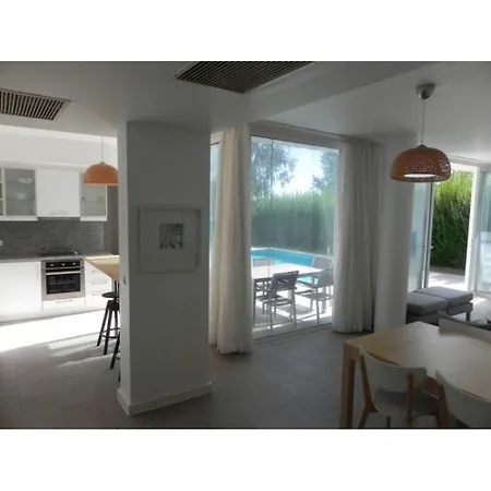 Novron 11 Villa *
